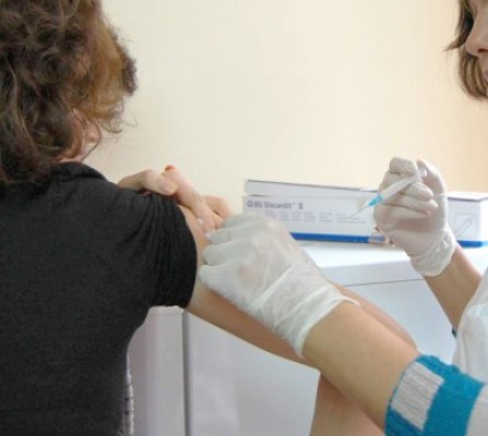 DSP a primit 25.000 de vaccinuri antigripale: constănţenii, vaccinaţi cu ser franţuzesc!